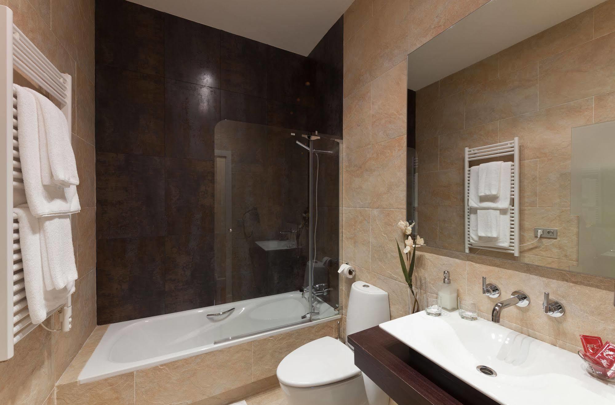 ויגו Hotel Puerta Gamboa מראה חיצוני תמונה