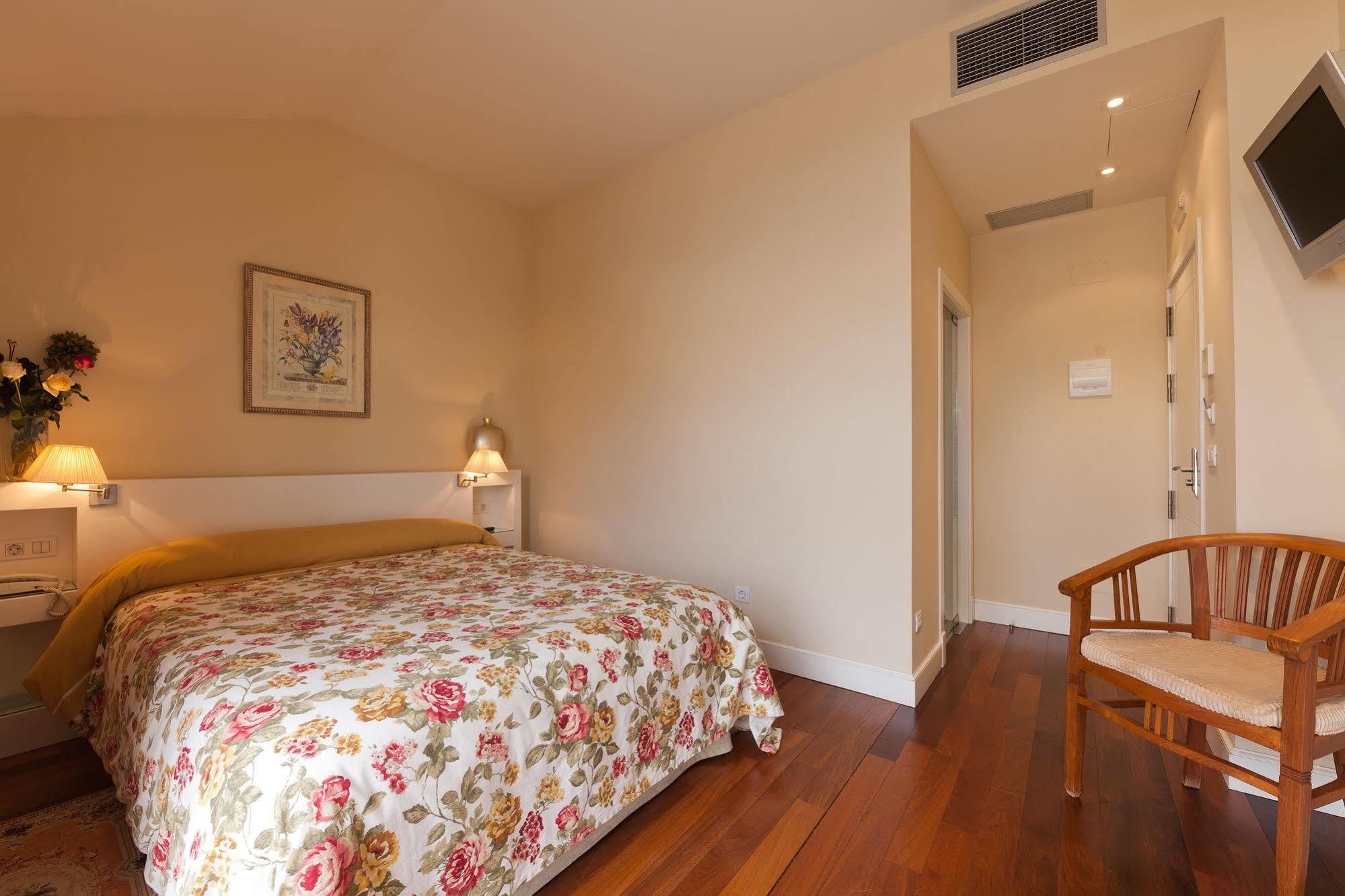 ויגו Hotel Puerta Gamboa מראה חיצוני תמונה